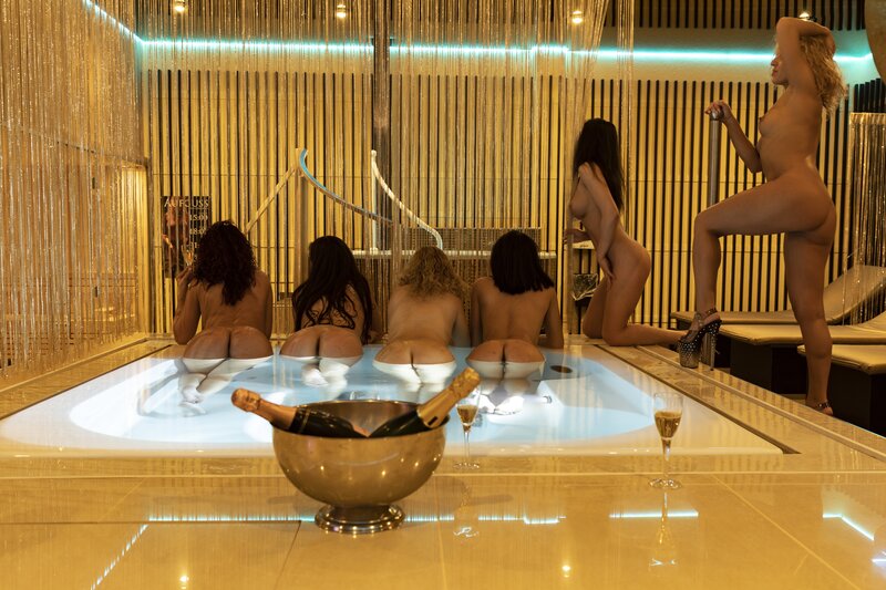 Femei  SaunaClub Elixier